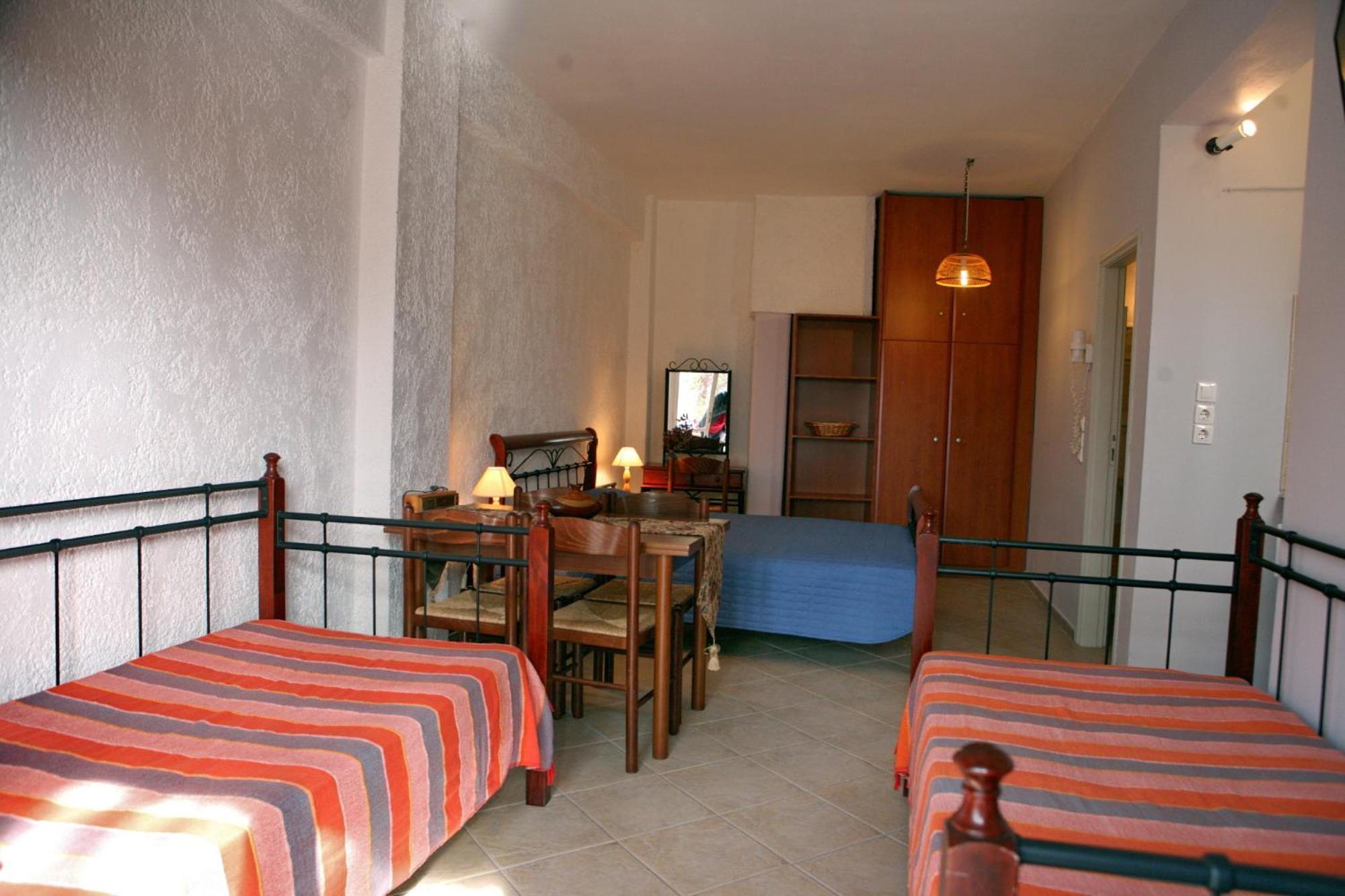 9 Musses Hotel Apartments Skala Mistegnon Dış mekan fotoğraf