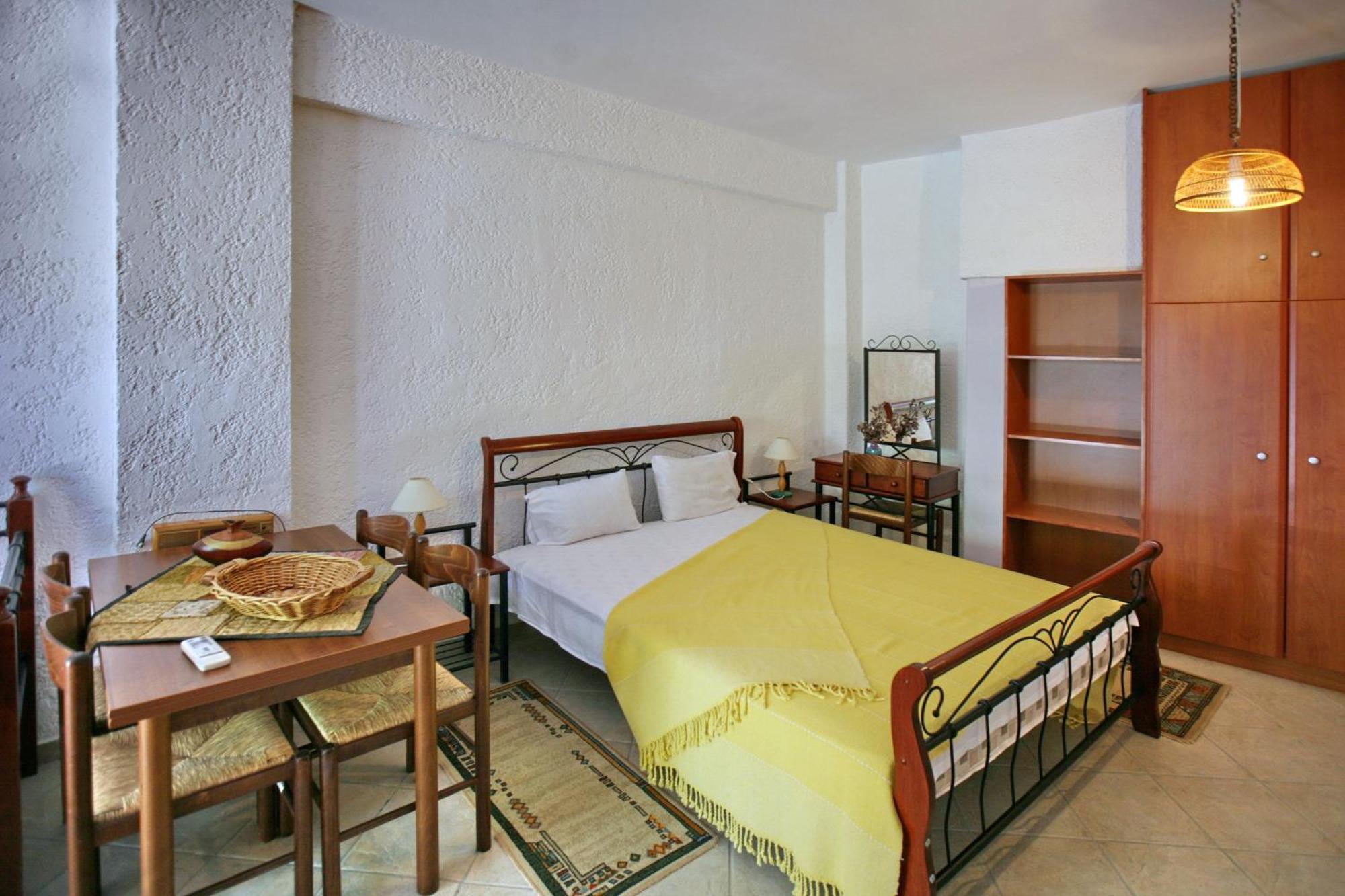 9 Musses Hotel Apartments Skala Mistegnon Dış mekan fotoğraf